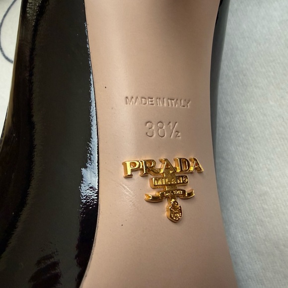 Prada Black Patent Leather Heels - Picture 5 of 12